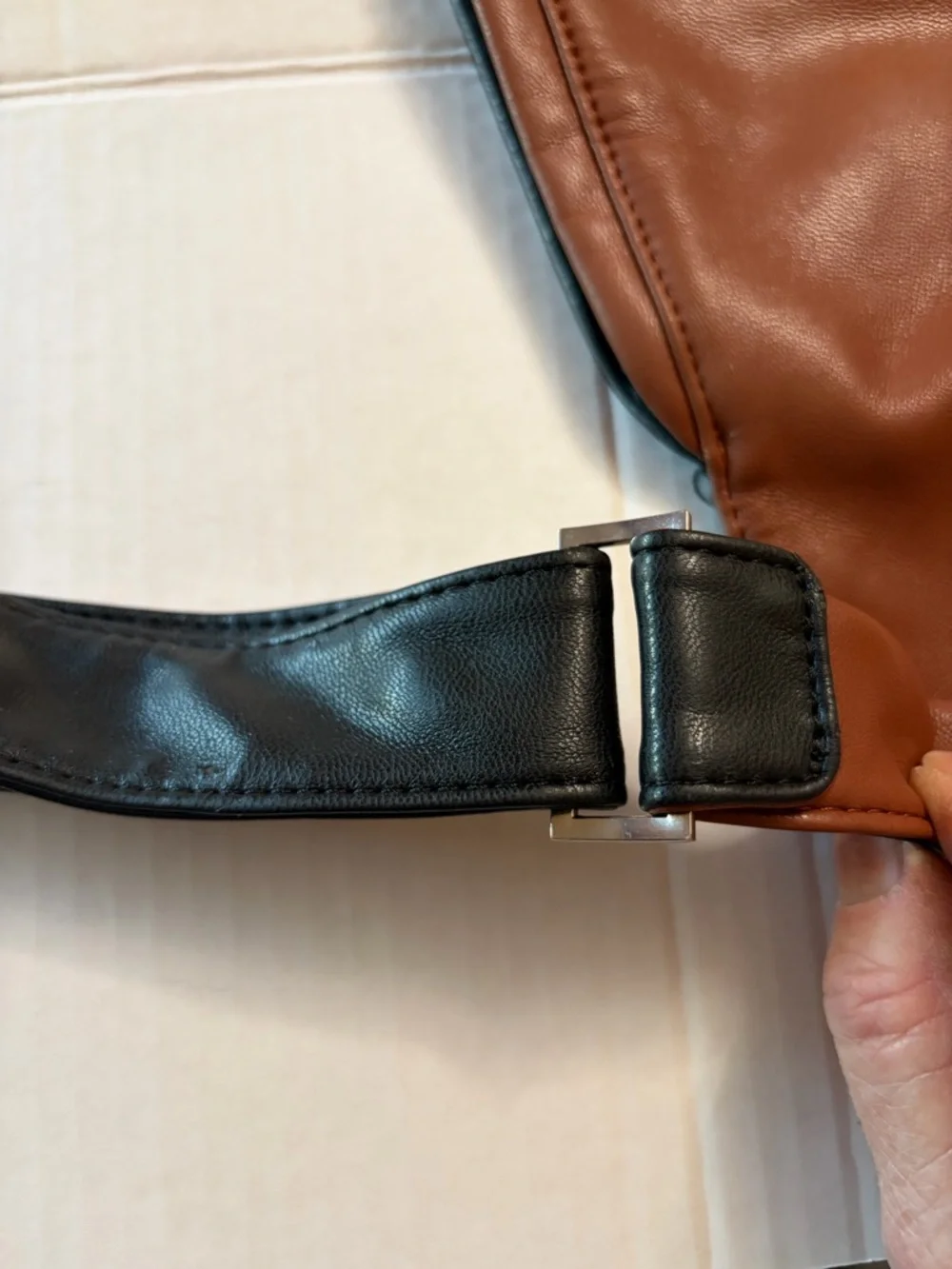 Sash Bag Reversible Black Cognac Brown Vegan Leather Crossbody Sling EUC - Picture 13 of 14